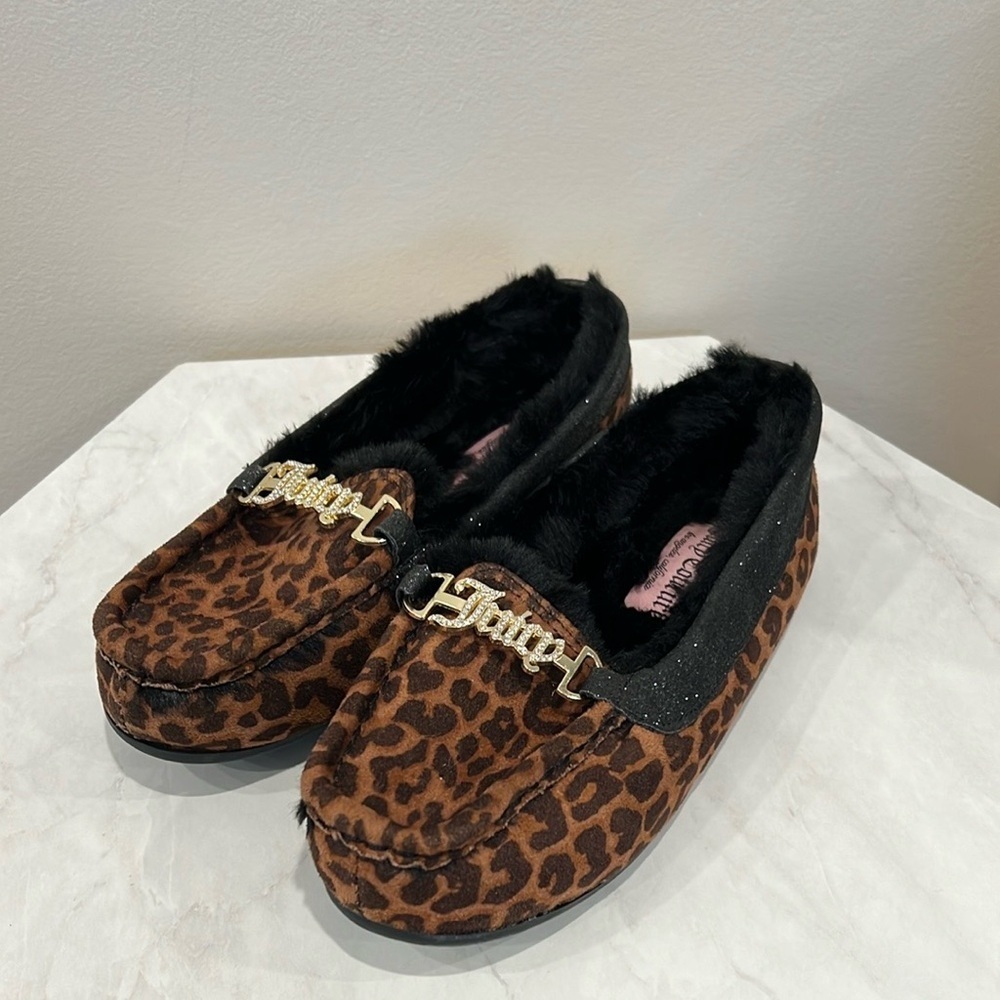 🔥Leopard Print Fur Lined Loafers with Gold Accents🔥 - Picture 5 of 5